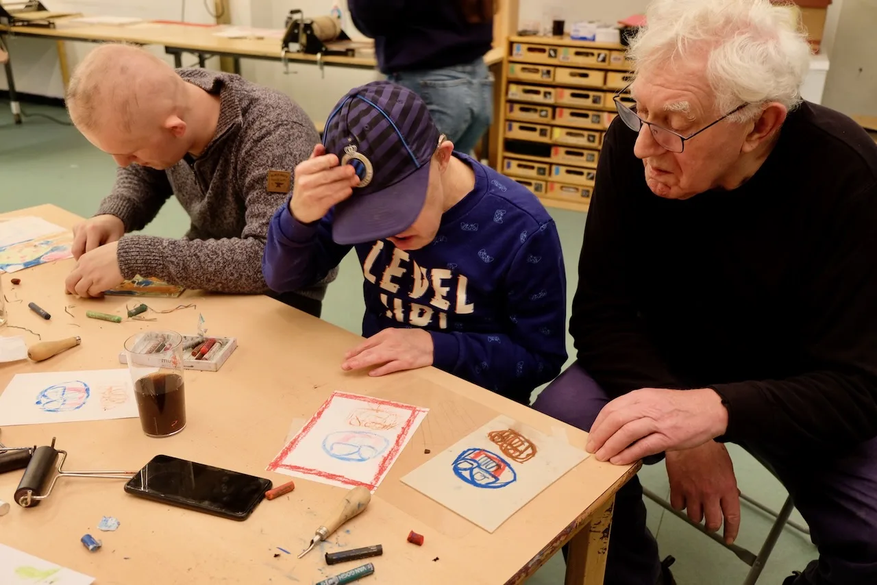 LABO DE LUX : Zwart met kleuren