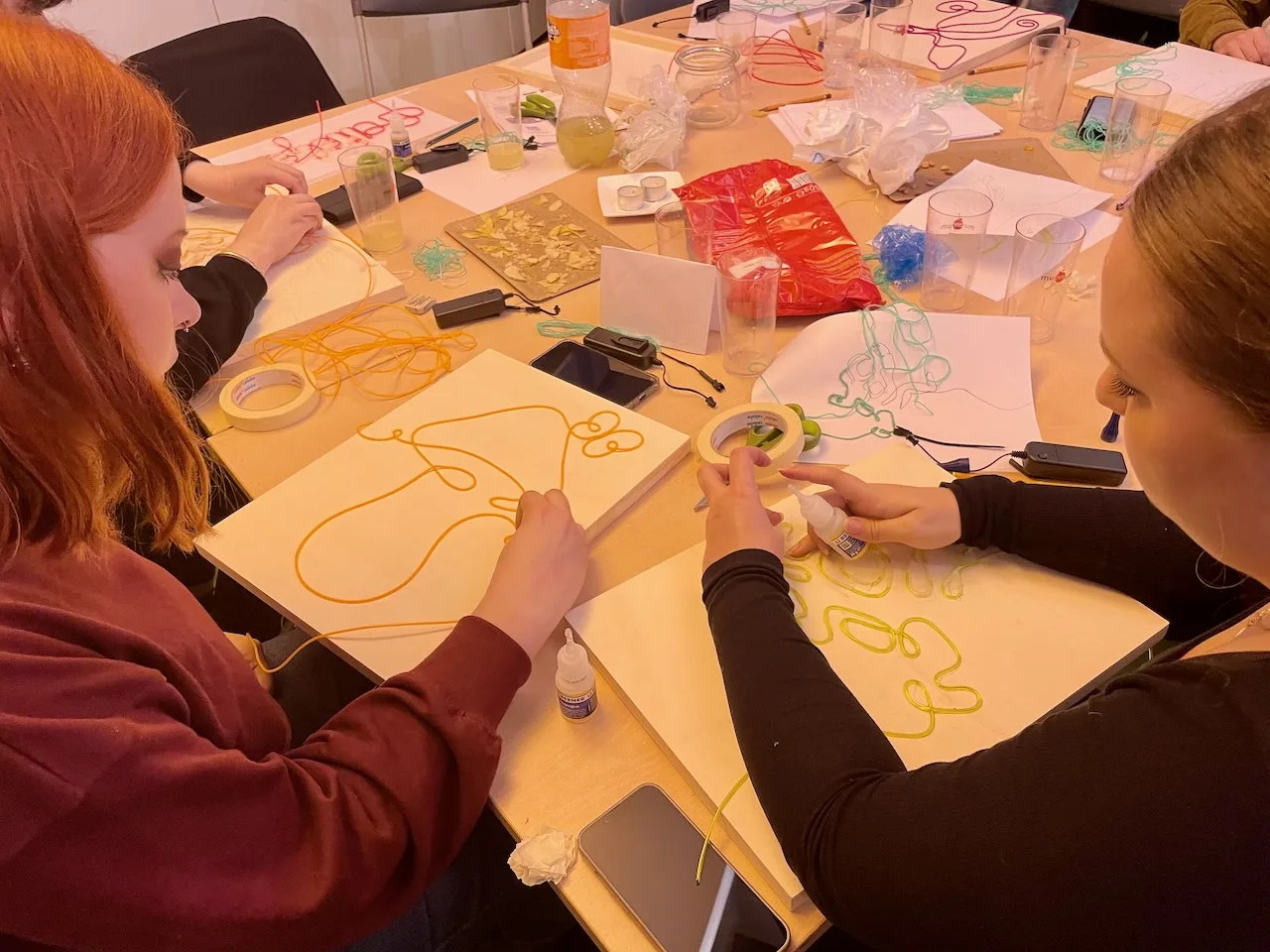 LABO Jongeren : Neon Design